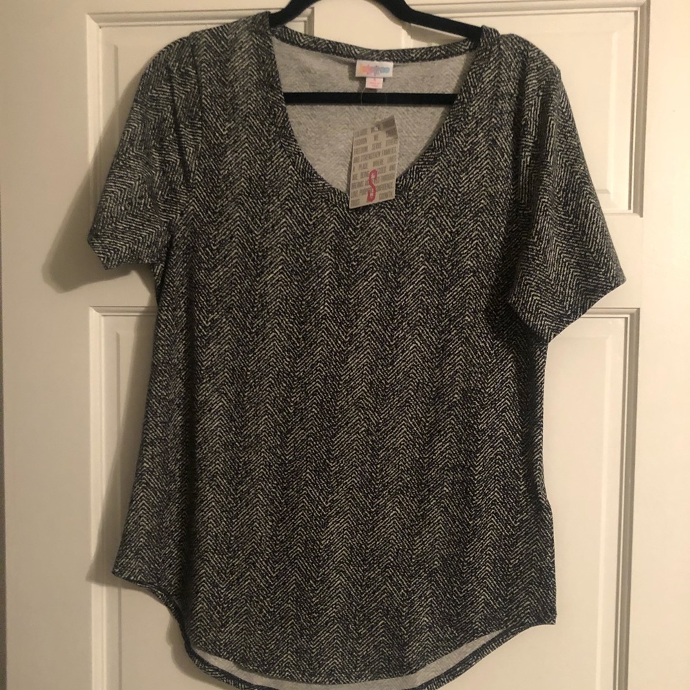 LuLaRoe iris top